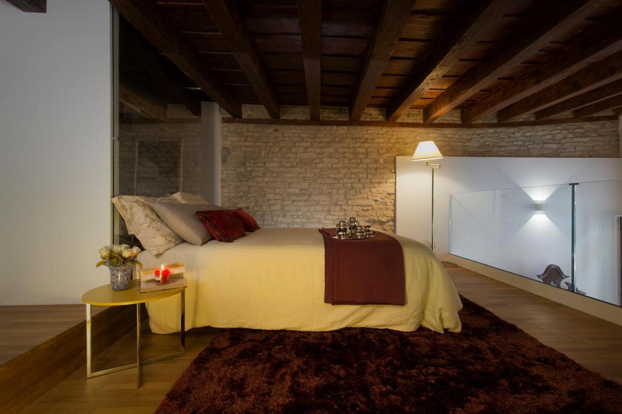 Апартаменты Italiahaus - Ca' Olivo Loft With Canal View In Rialto Венеция Экстерьер фото