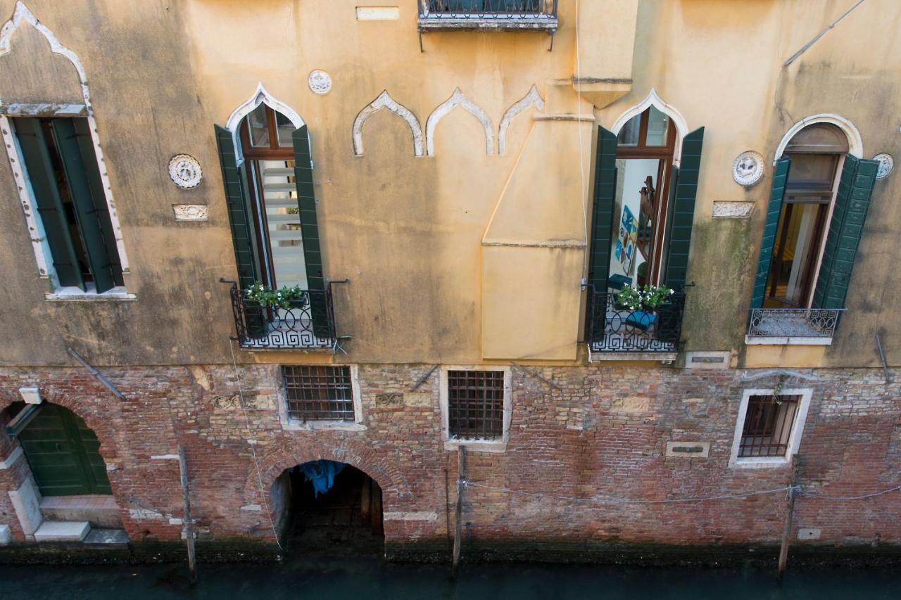 Апартаменты Italiahaus - Ca' Olivo Loft With Canal View In Rialto Венеция Экстерьер фото