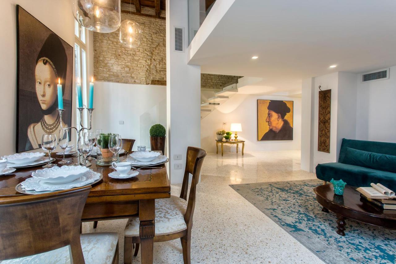 Апартаменты Italiahaus - Ca' Olivo Loft With Canal View In Rialto Венеция Экстерьер фото