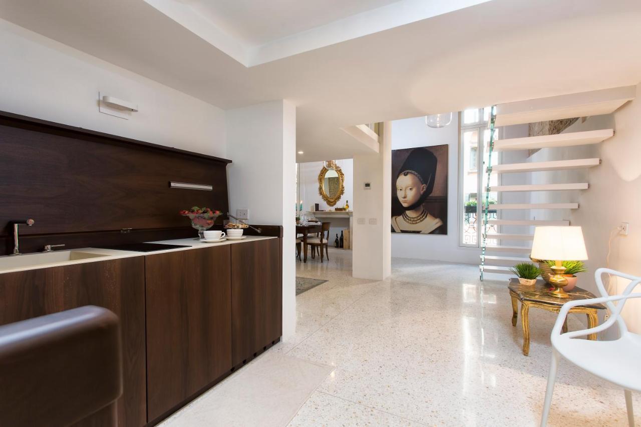 Апартаменты Italiahaus - Ca' Olivo Loft With Canal View In Rialto Венеция Экстерьер фото